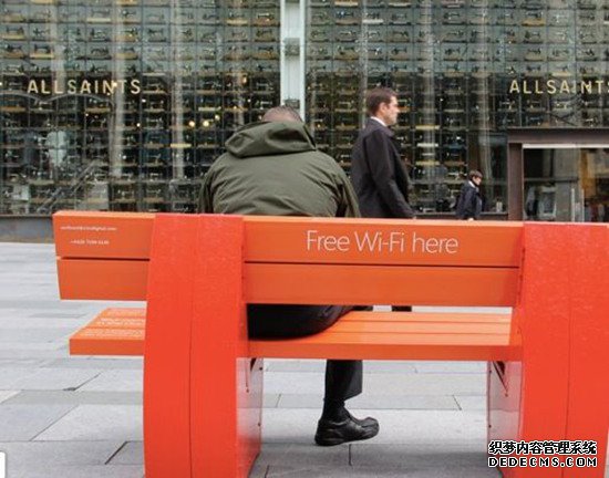 免费WiFi：大牌选手纷纷入场，图啥？